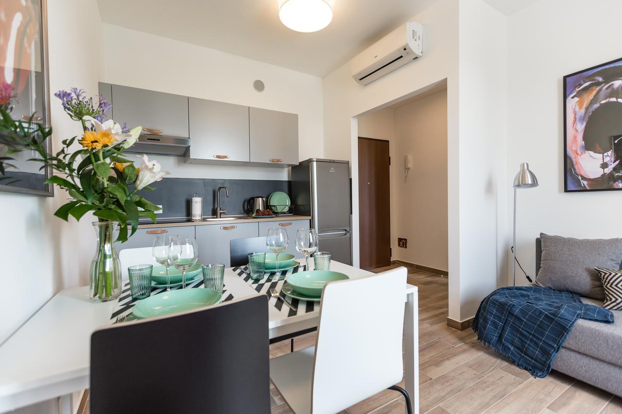 Апартаменты Certosa Colorful Mini Flats Милан Экстерьер фото