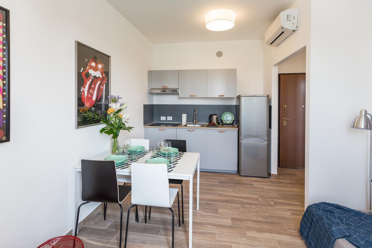 Апартаменты Certosa Colorful Mini Flats Милан Экстерьер фото