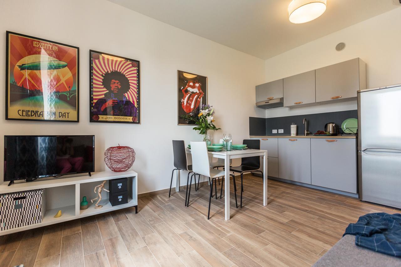 Апартаменты Certosa Colorful Mini Flats Милан Экстерьер фото